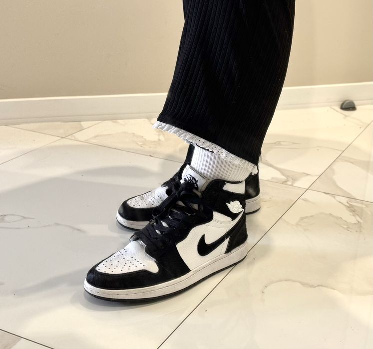 Кросівки Nike Air Jordan 1 Retro High OG Twist жіночі чорно-білі