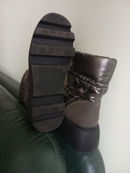 Нові черевики утеплени, потовщена підошва, модні