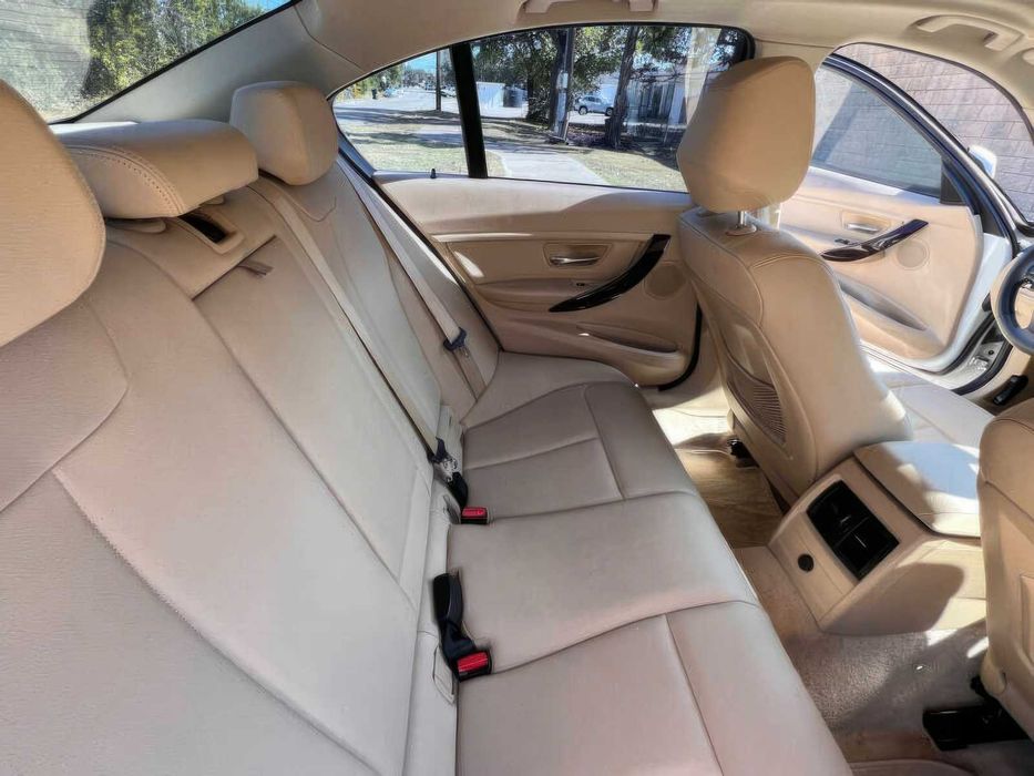 BMW 3 Series 328i      2014