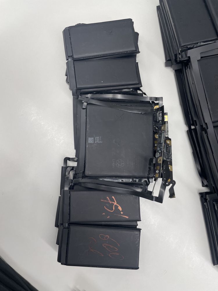 Акумуляторы Macbook Pro, Air БУ Оригинал