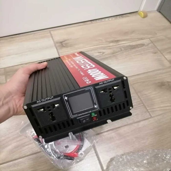 Инвертор с чистой синусоидой 4000W двойная розетка, LCD дисплей