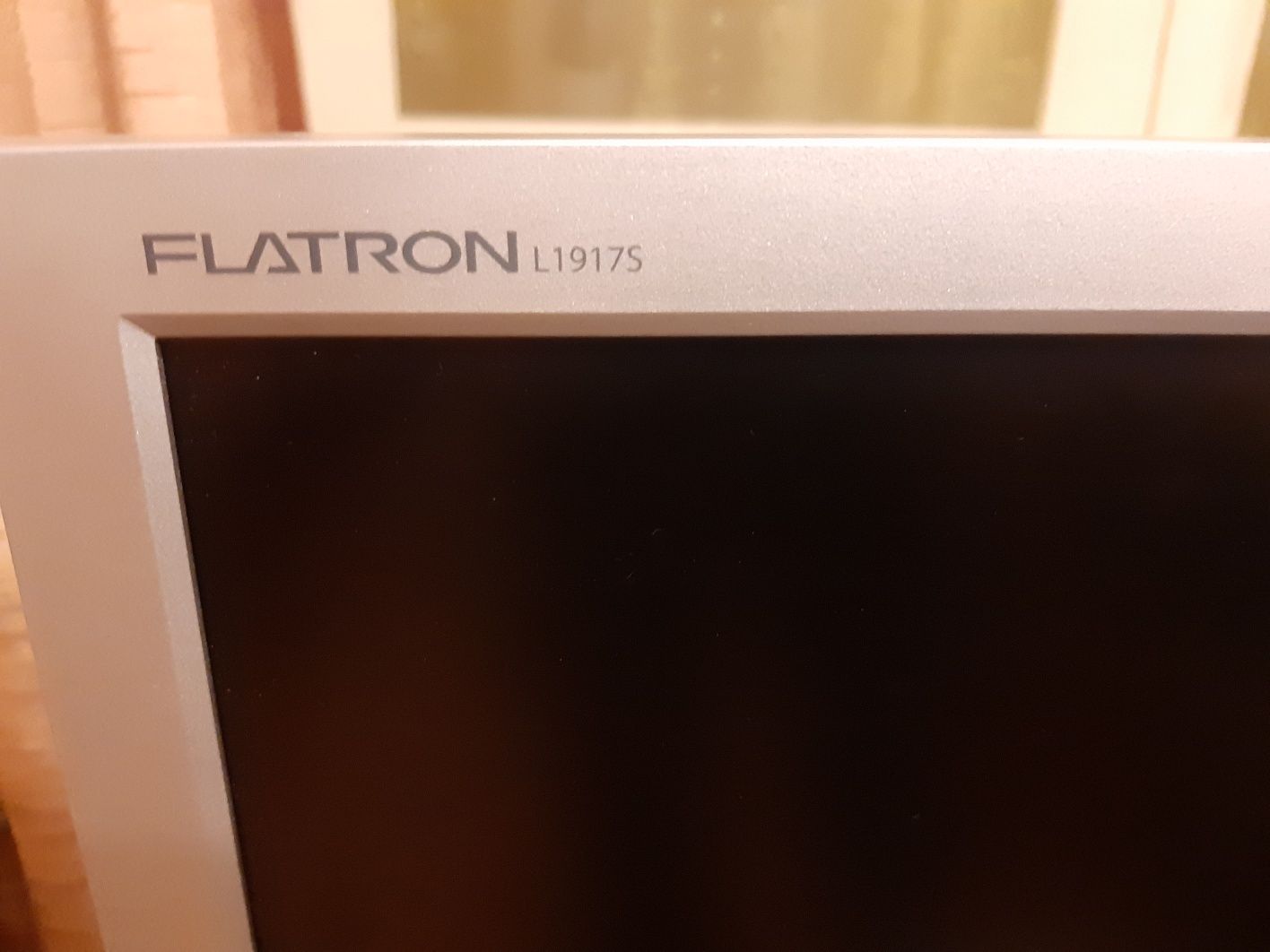 Monitor komputerowy LG