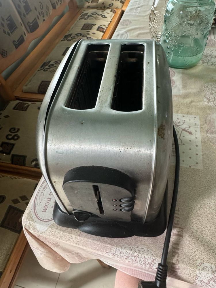 Продам  тостер електричний