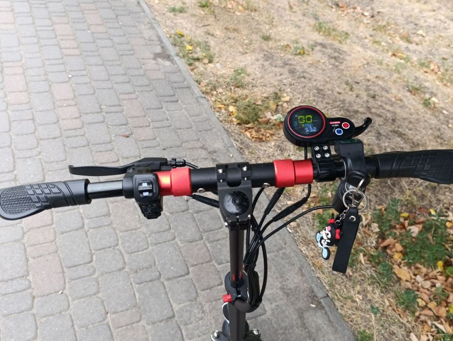 Продам електросамокат