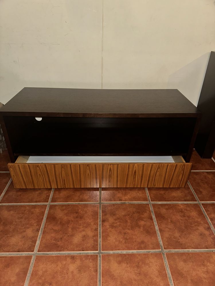 Móvel de televisão
