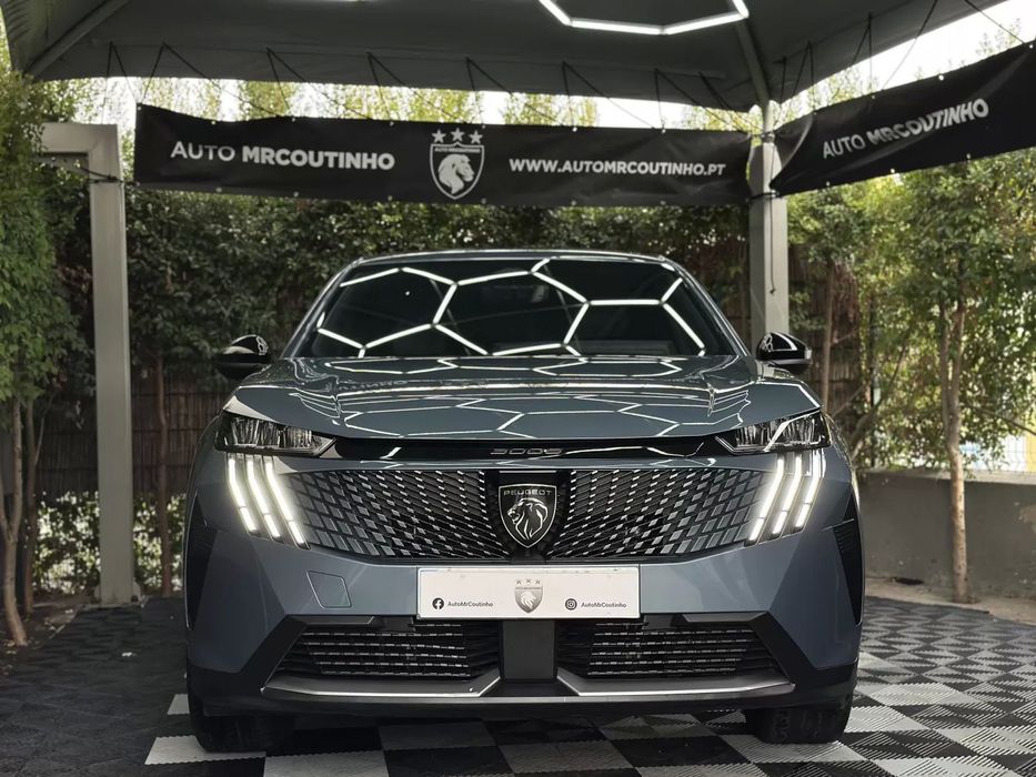 Peugeot 3008 1.2 Hybrid Allure e-DCS6