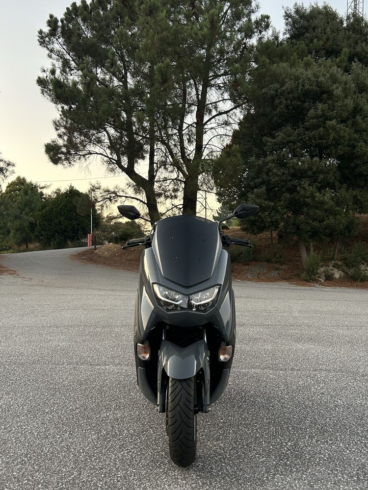 Yamaha NMAX 2024 com topcase