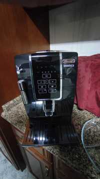 Máquina de café  delonghi