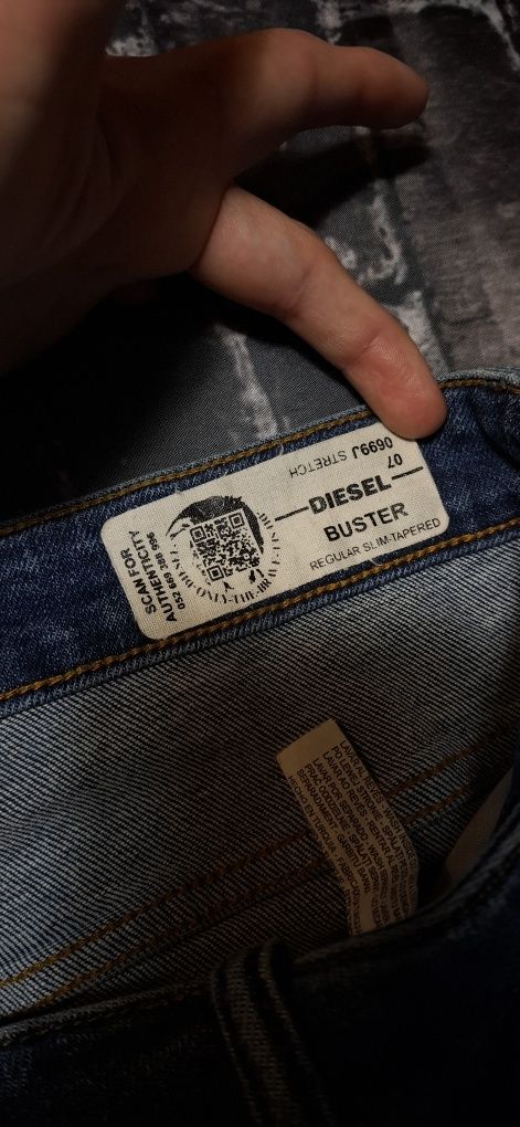 Diesel Buster Regular Slim Tappered spodnie jeansowe męskie, dżinsy
