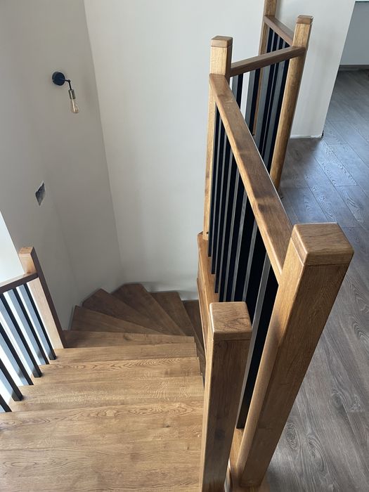 Вироби з дерева Фарбування Сходи з дерева Якісно