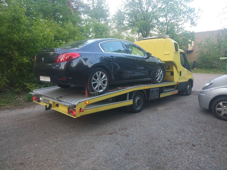 Pomoc Drogowa 24H/7 AutoLaweta AutoPomoc TransportAut Odszkodowania