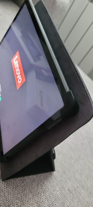 Nowy tablet Lenovo M10