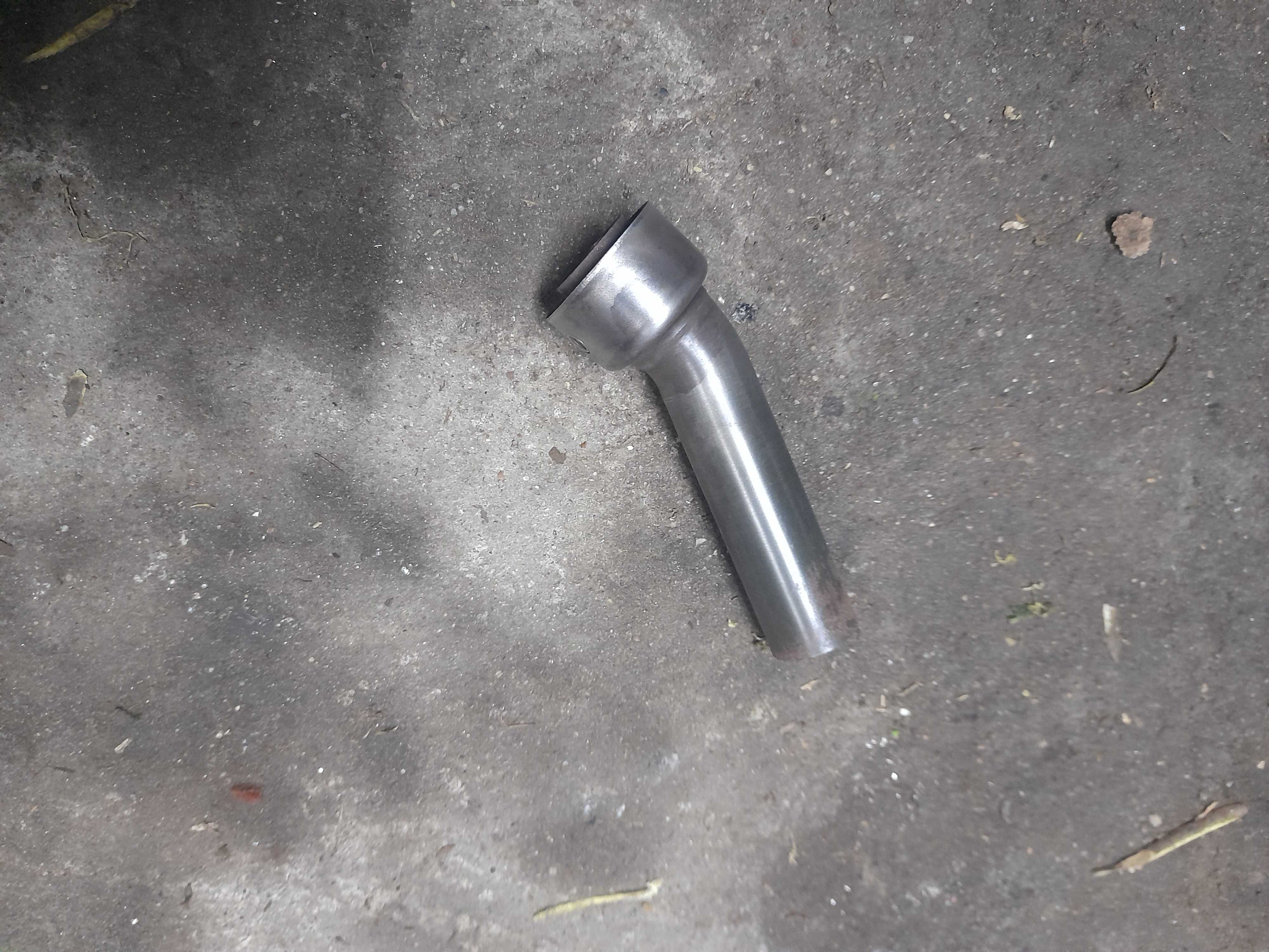 Db-killer.  Akrapovic. Średnica zewnętrzna 42,5mm