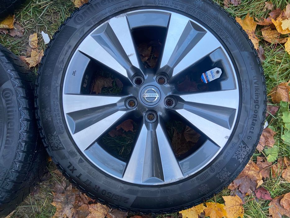 opony zimowe Continental  17-215/50