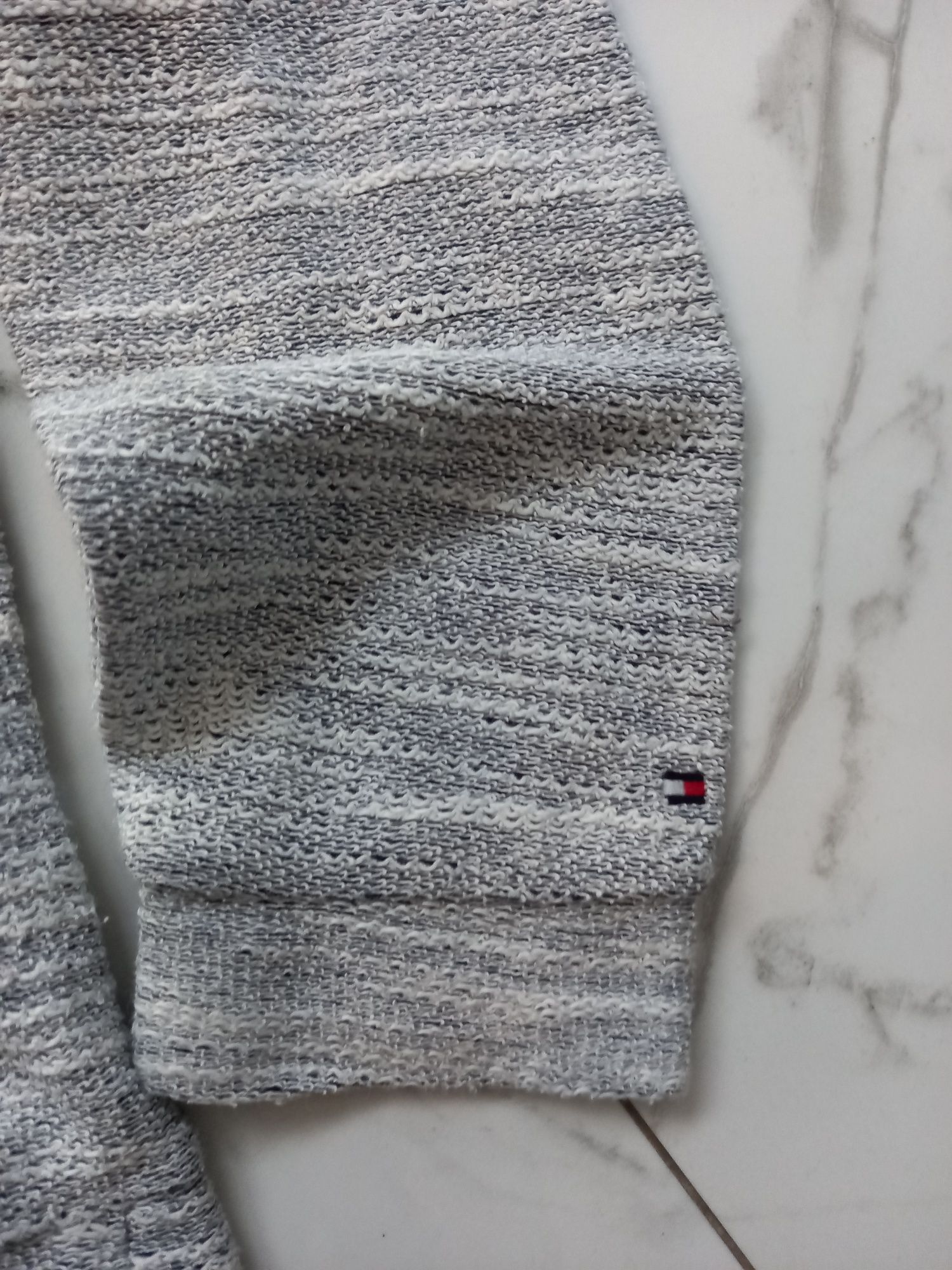 Sweterek Tommy Hilfiger  152 cm