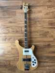 Kopia gitary basowej Rickenbacker 4003