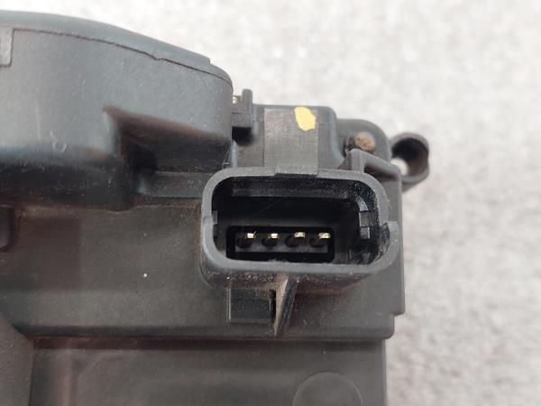 Fechadura / fecho porta trás direito RENAULT Clio III (BR0/1, CR0/1)