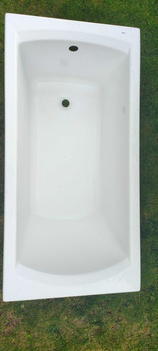 wanna akrylowa linea 1400x700