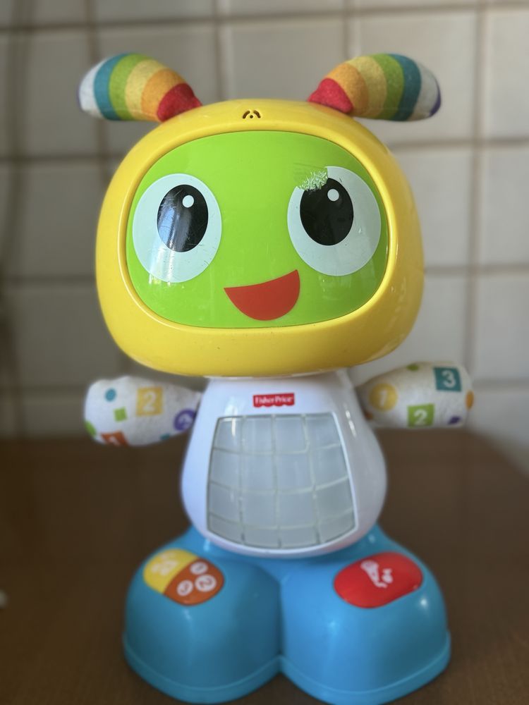 Robot Fisher-Price tańczy i śpiewa