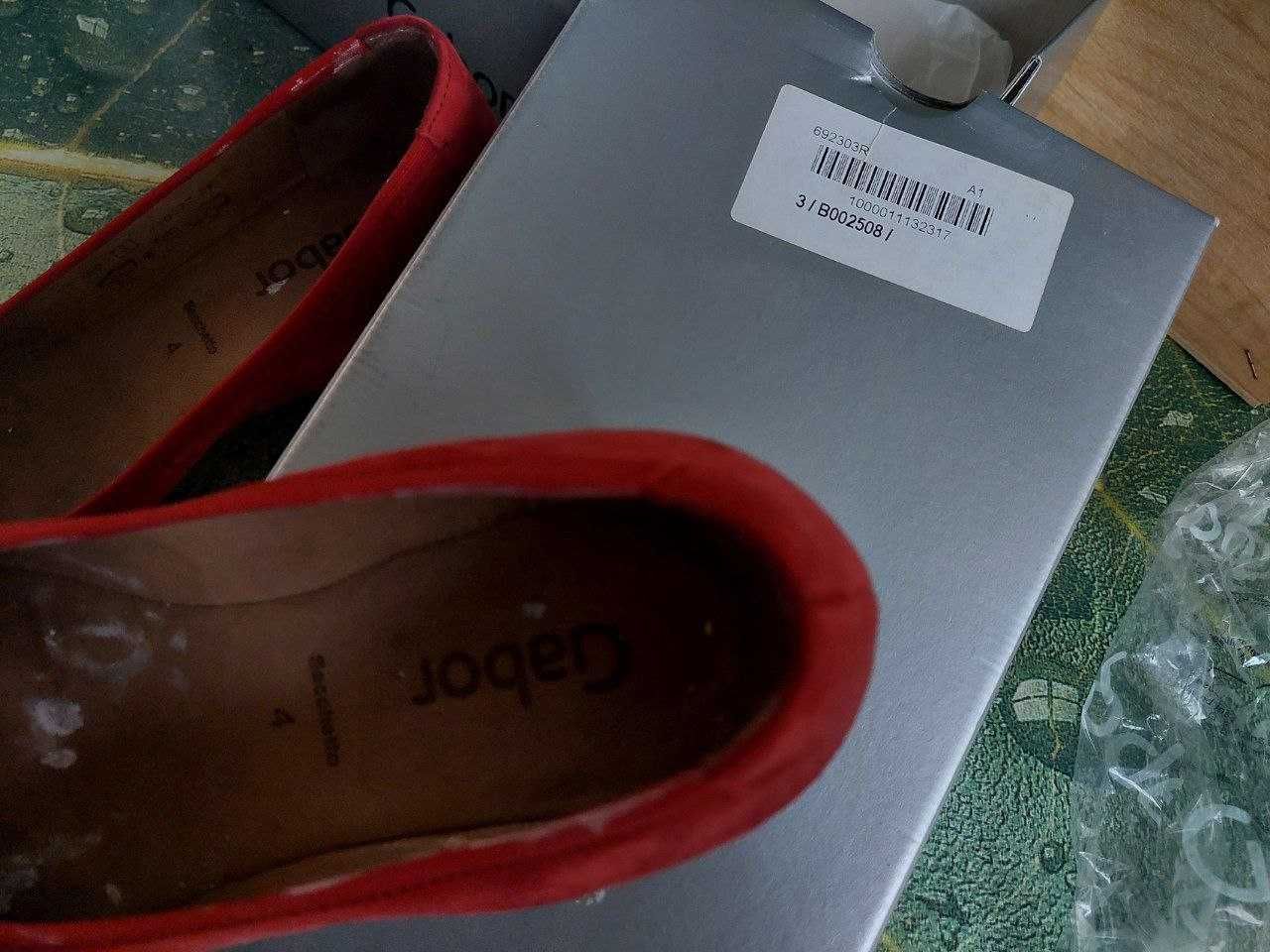 Красные замшевые женские туфли Gabor (Португалия)