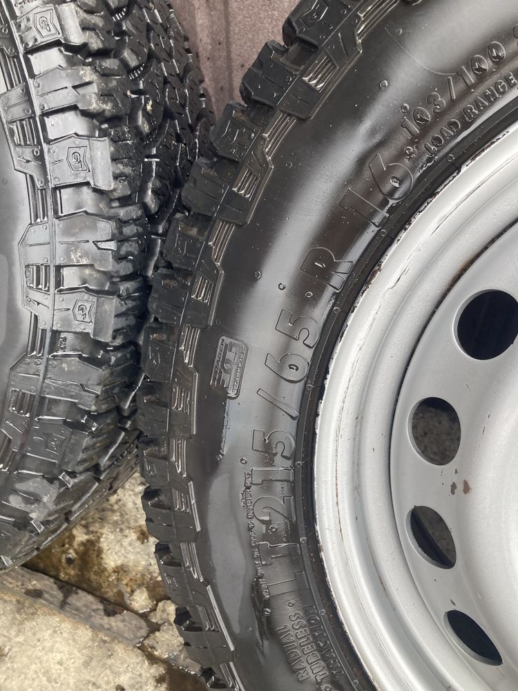Диски штамп Vito 639 R16 ET60 в зборі 4x4 215/65