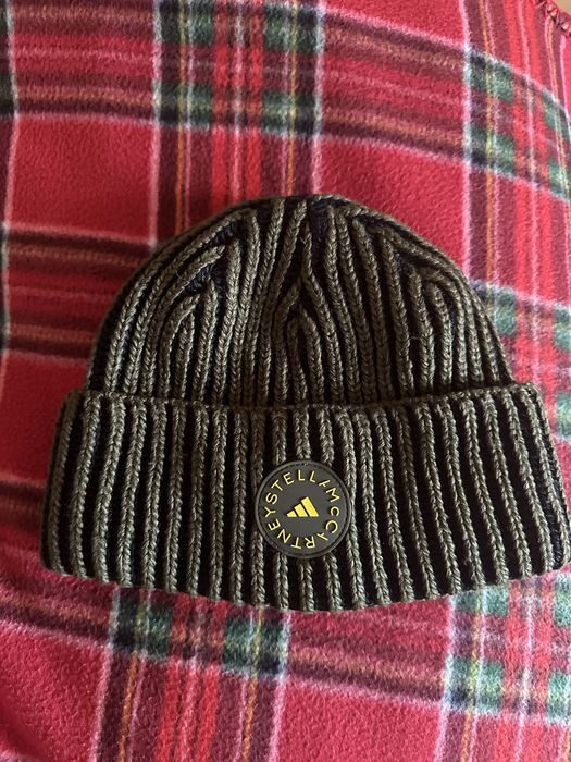 Шапка жіноча Adidas Stella Mccartney