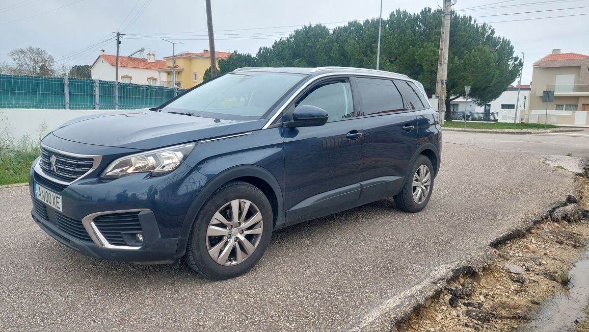 Peugeot 5008 1.6hdi cx aut 7Lug 2017