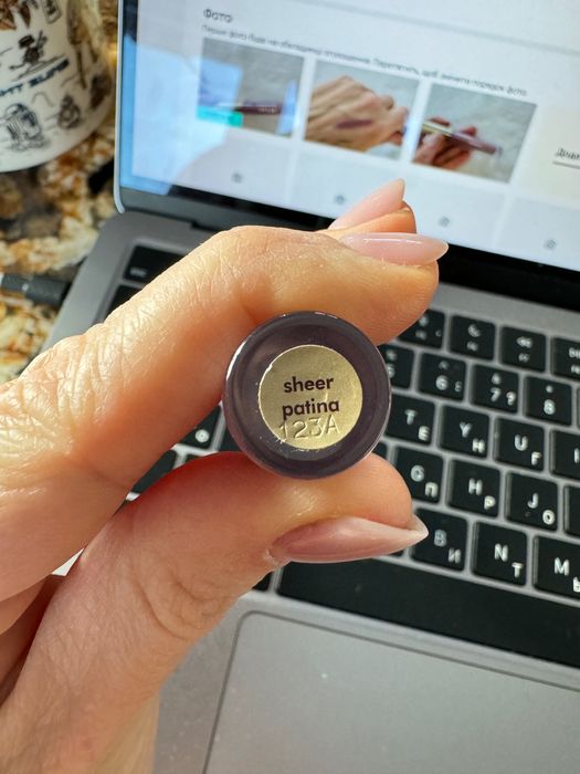 Рідка прозора матова помада для губ Stila Sheer Liquid Lipstick PATINA