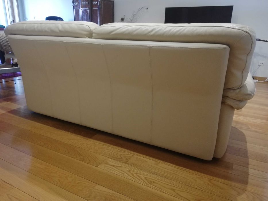 Sofá 3 Lugares | Pele búfalo | Elevada Qualidade