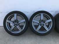 Jantes Alutec 17 5x114.3 originais com pneus