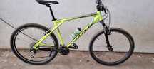 Bicicleta GT impecável