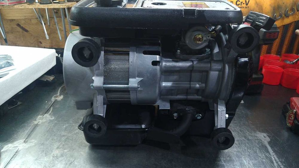 УЦІНКА! Генератор бензиновый Кентавр КБГ078а (электростанция)