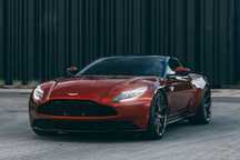 Aston Martin DB11