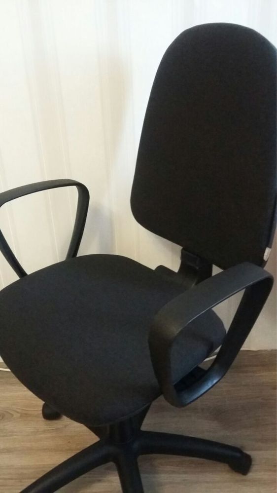 Крісло комп‘ютерне офісне