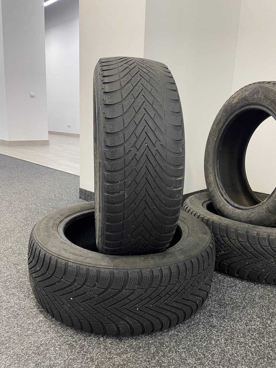 Зимові шини Pirelli 205/55/R16