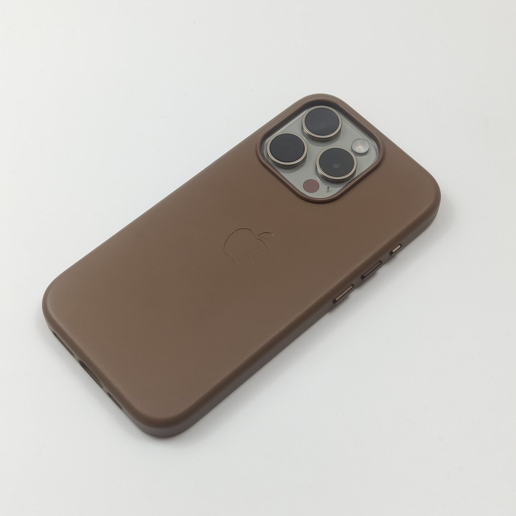 Чехол iPhone 15 Pro Leather Case Magsafe (Taupe)