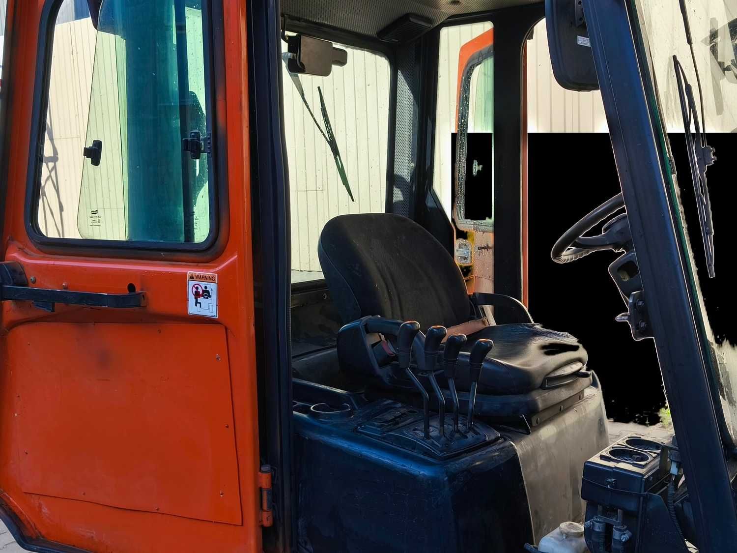 Навантажувач вилковий Doosan D30S-5, Дизельний