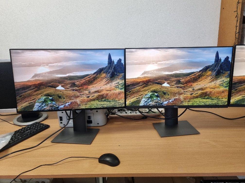 Монітор Dell U2419HC у відмінному стані