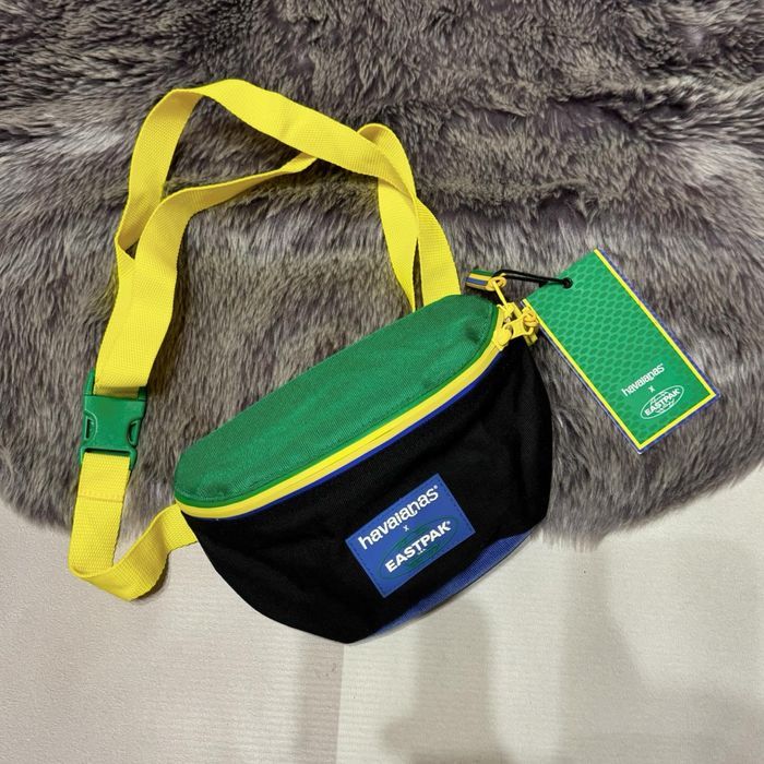 Нова сумка бананка Eastpak стандарт
