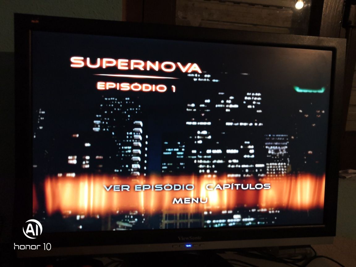 Supernova_mini série