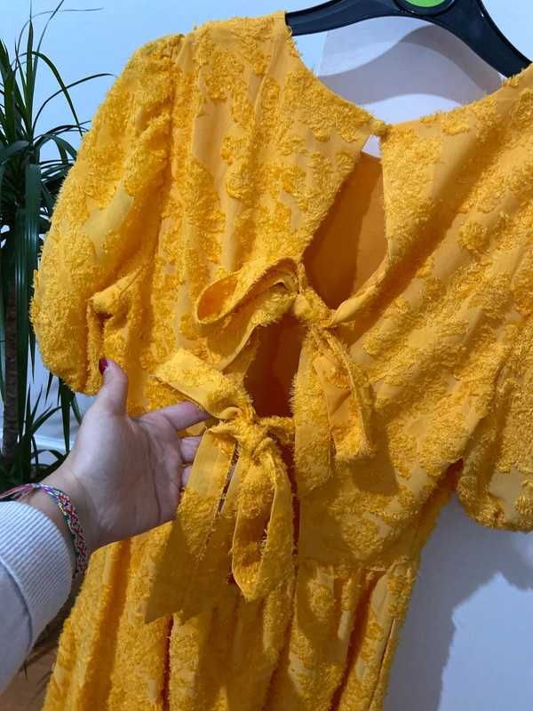 Vestido rodado laranja