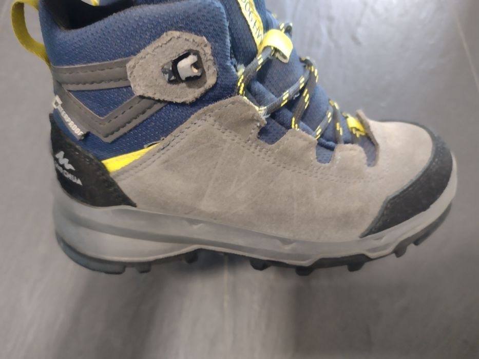 Wodoodporne buty turystyczne Quechua Decathlon, rozmiar 32