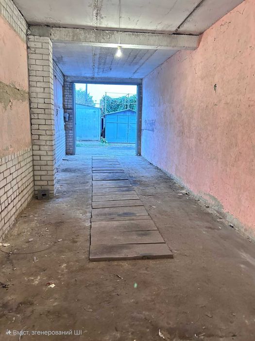 Здам в оренду гараж, склад 12/3.3м. світло не вимикають