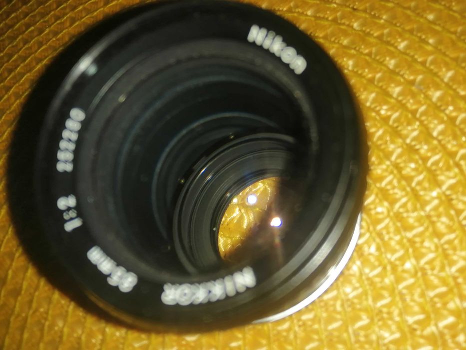 Nikon Nikkor 85 mm 1:2 obiektyw
