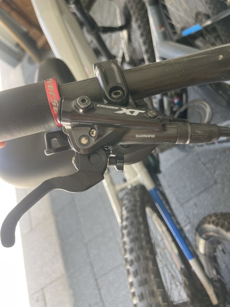 Bicicleta FOCUS MTB Full Suspension FOX 34