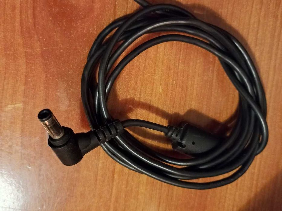 Carregador Toshiba e Asus 19v 3.42A  Modelo SADP-65KB