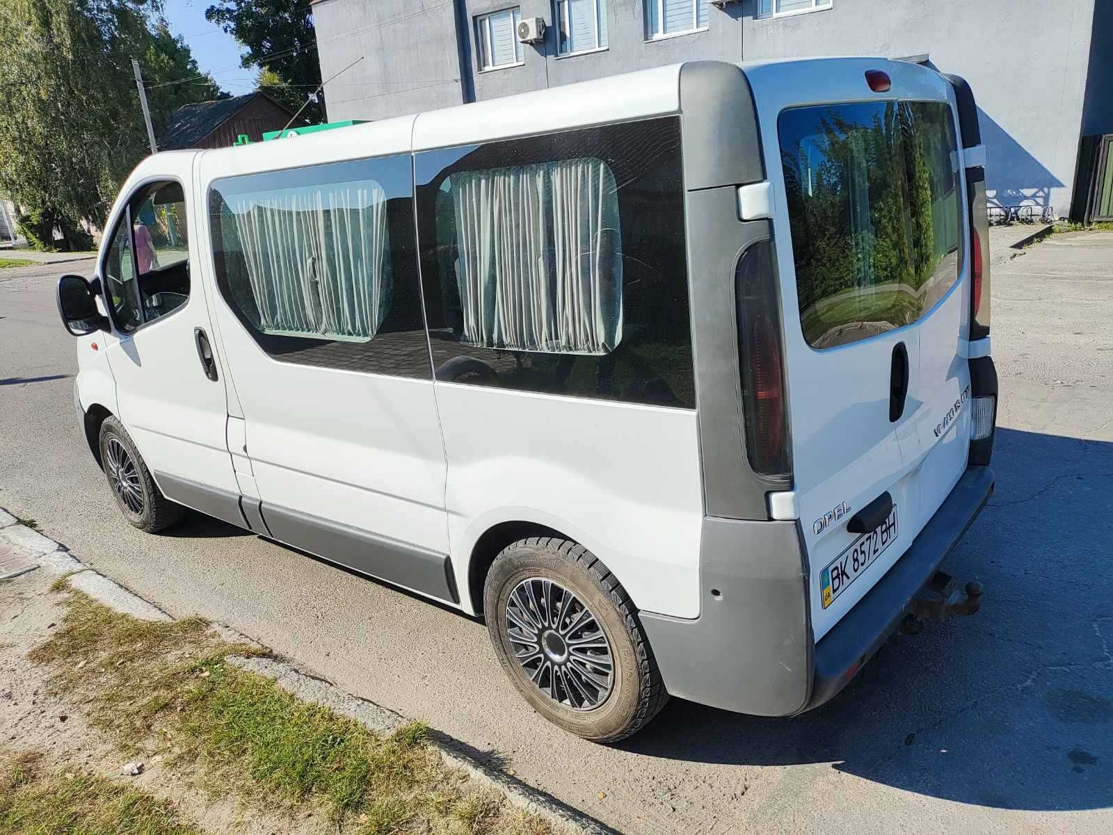 Opel Vivaro 2006
