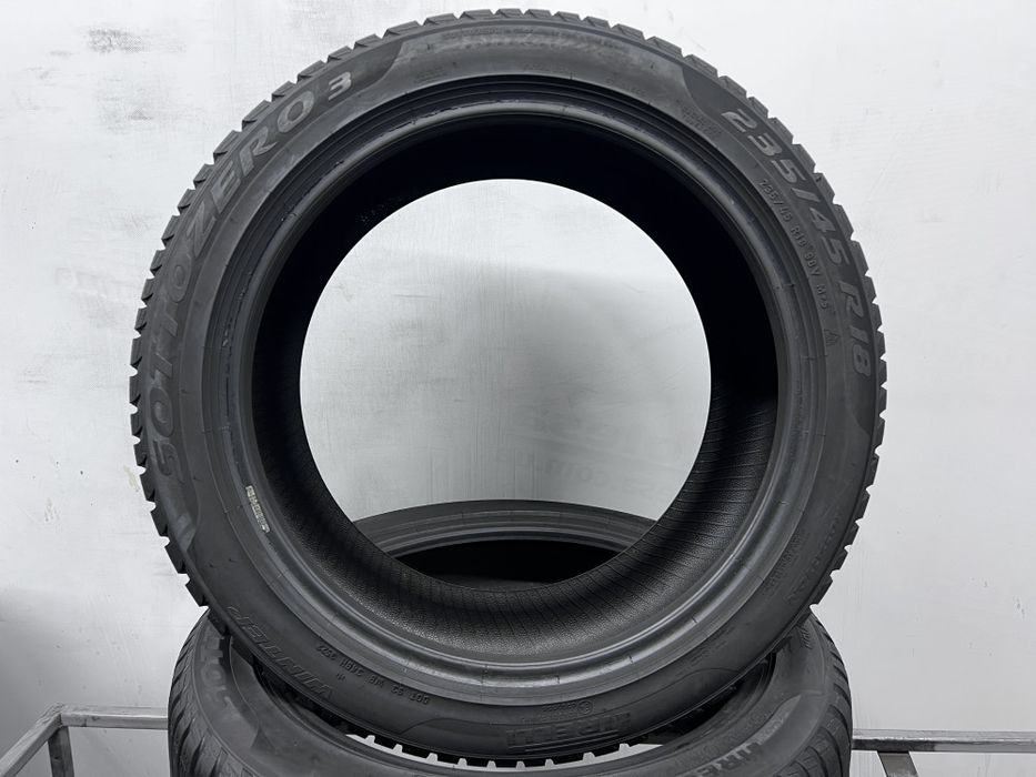 1шт зима 235/45/R18 2022 6,7мм Pirelli SottoZero 3
