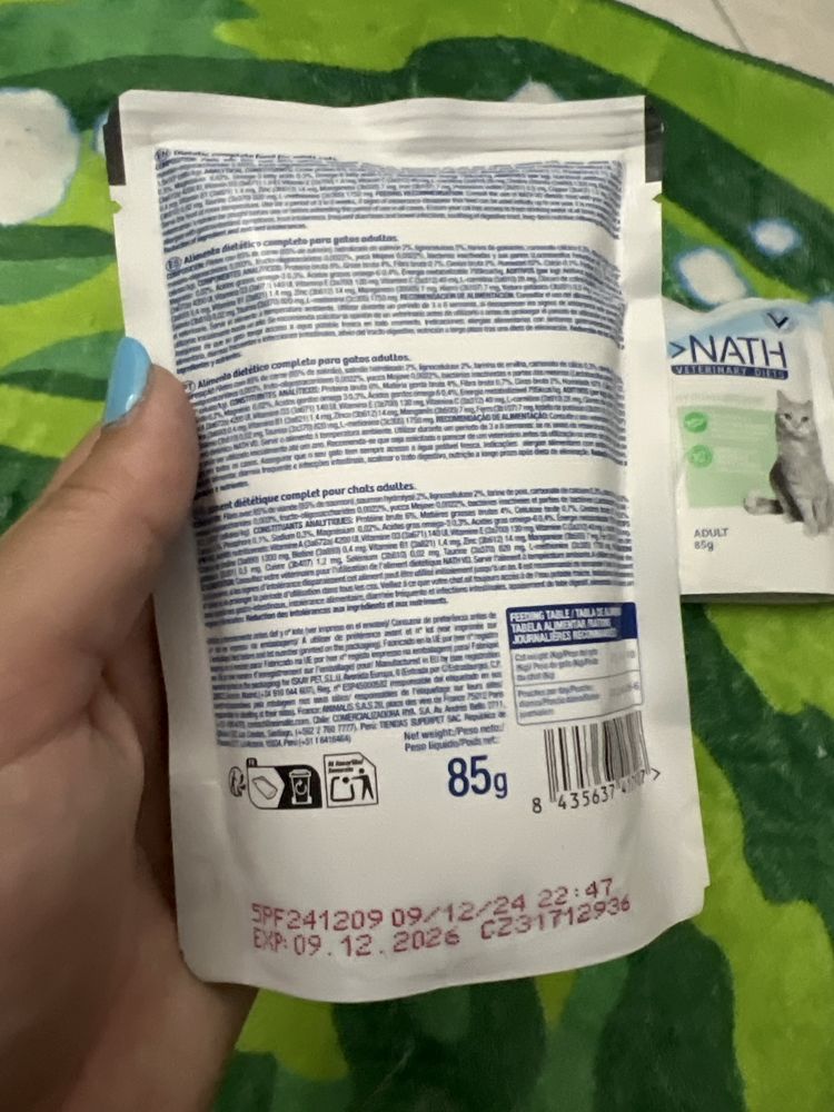 Alimento húmido hipoalergénico para gatos adultos