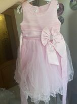 Розовое пышное платье 104 размера